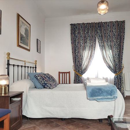 Entretorres. Casa-Duplex En Centro Historico. Apartment Кармона Екстериор снимка