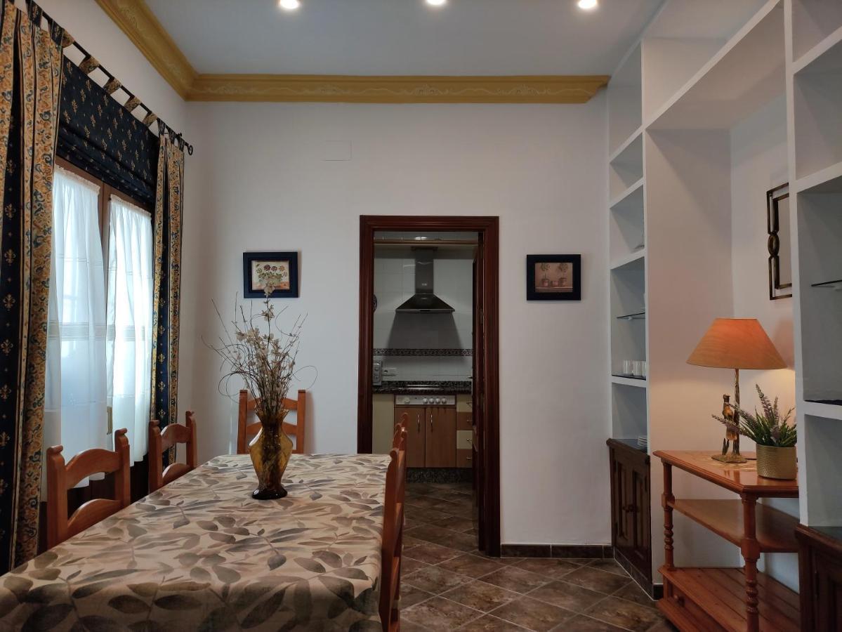 Entretorres. Casa-Duplex En Centro Historico. Apartment Кармона Екстериор снимка