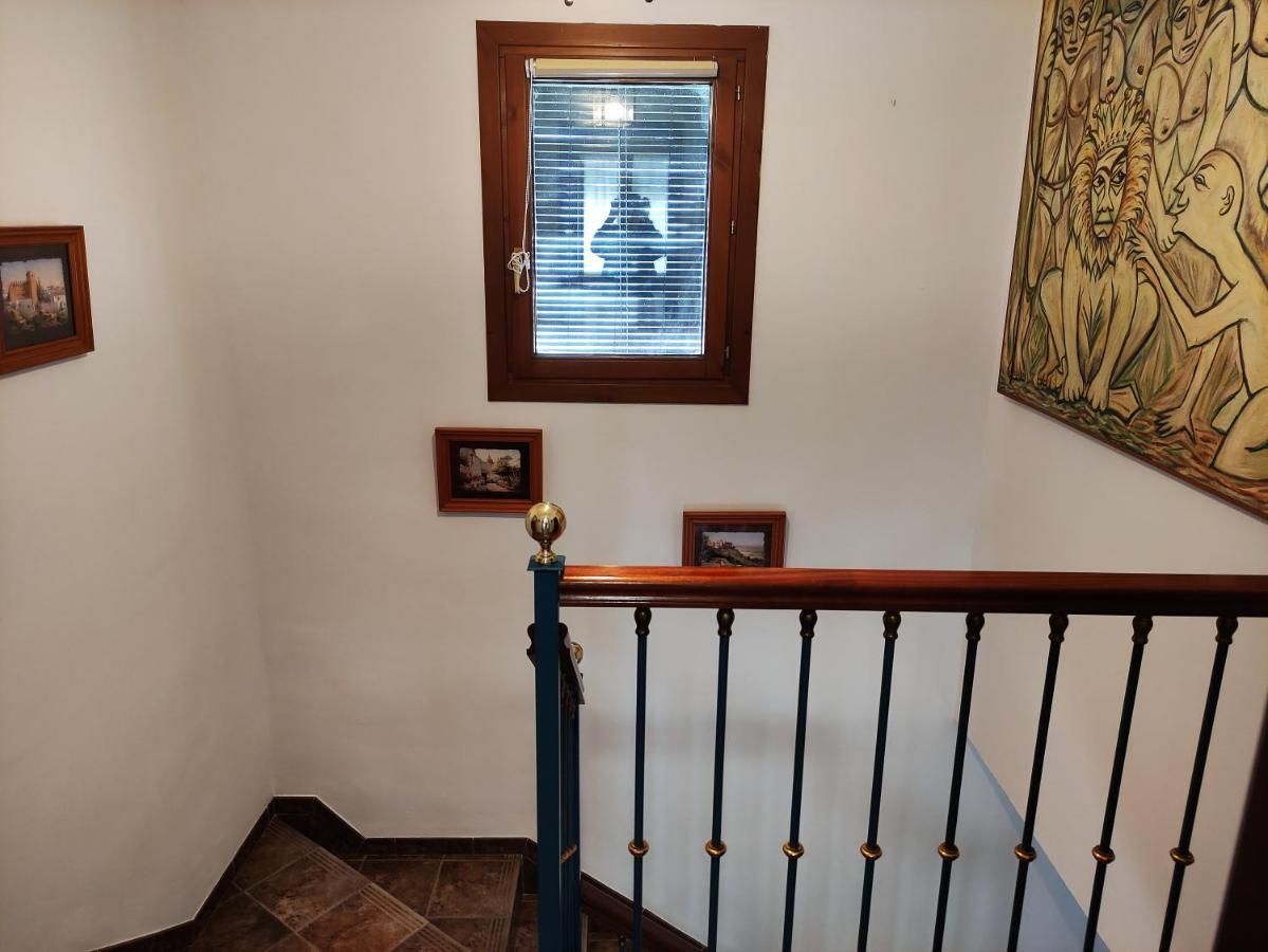 Entretorres. Casa-Duplex En Centro Historico. Apartment Кармона Екстериор снимка