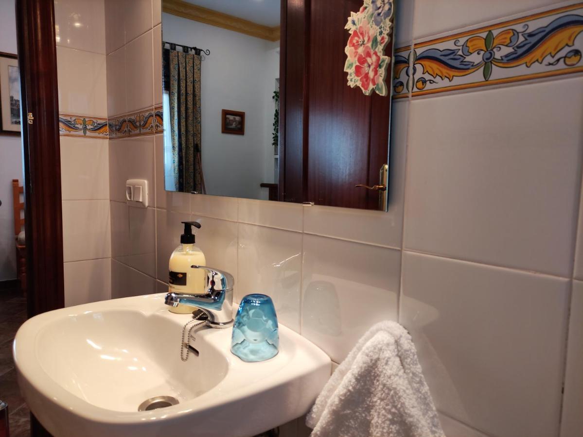Entretorres. Casa-Duplex En Centro Historico. Apartment Кармона Екстериор снимка