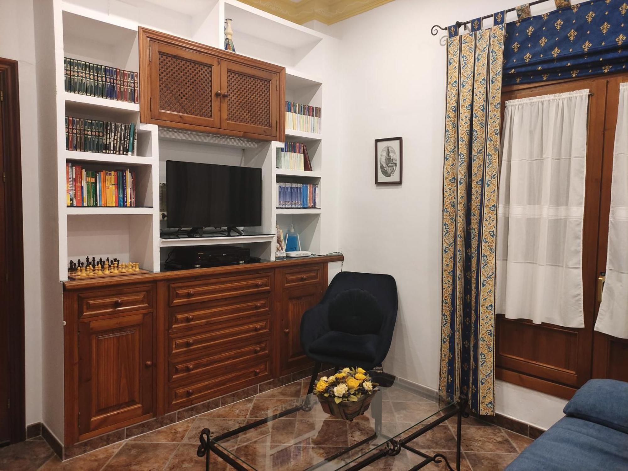 Entretorres. Casa-Duplex En Centro Historico. Apartment Кармона Екстериор снимка