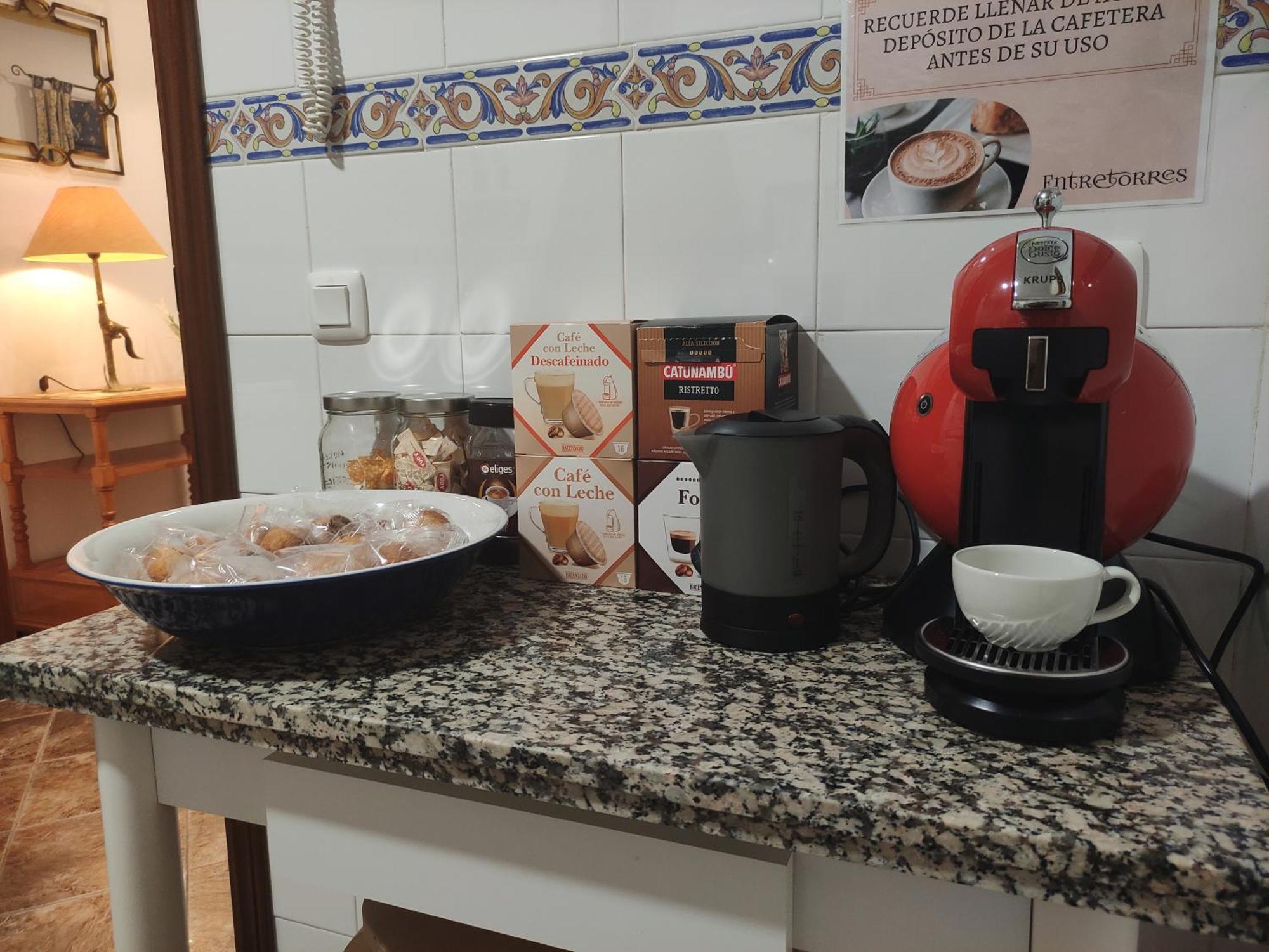 Entretorres. Casa-Duplex En Centro Historico. Apartment Кармона Екстериор снимка